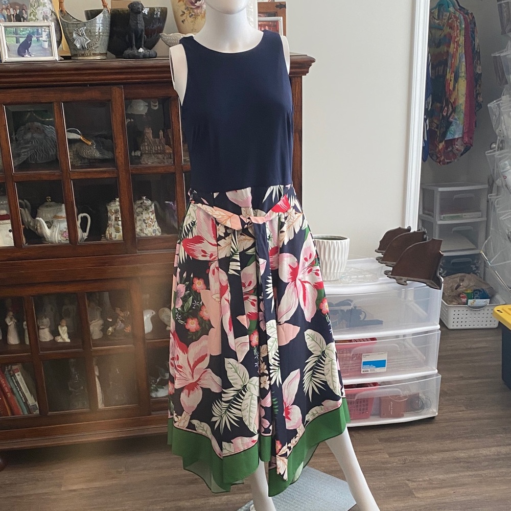 Vince Camuto Floral A-Line Skirt in Navy and Green